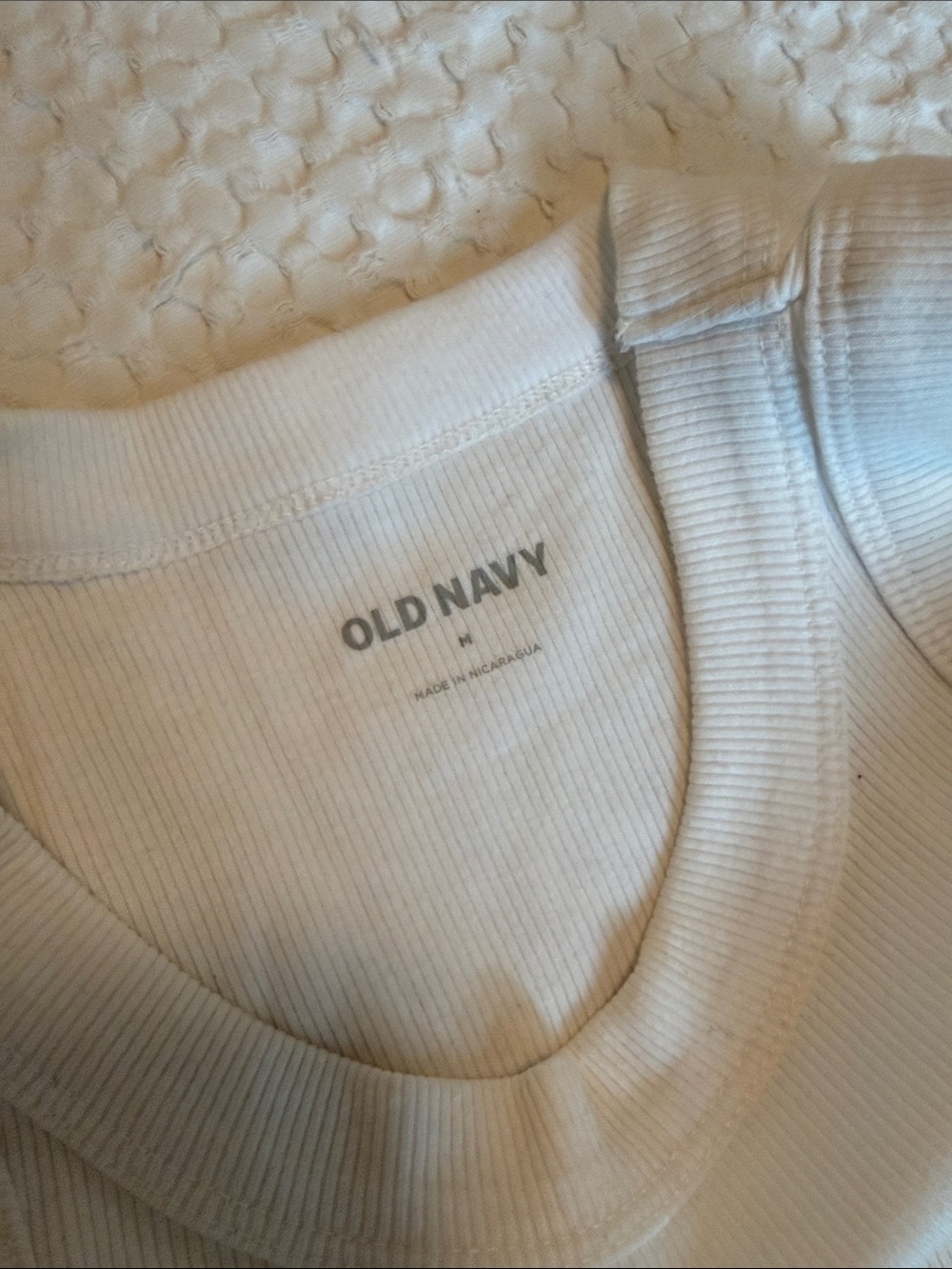 Old Navy White Ribbed Tank Top - Picture 2 of 3